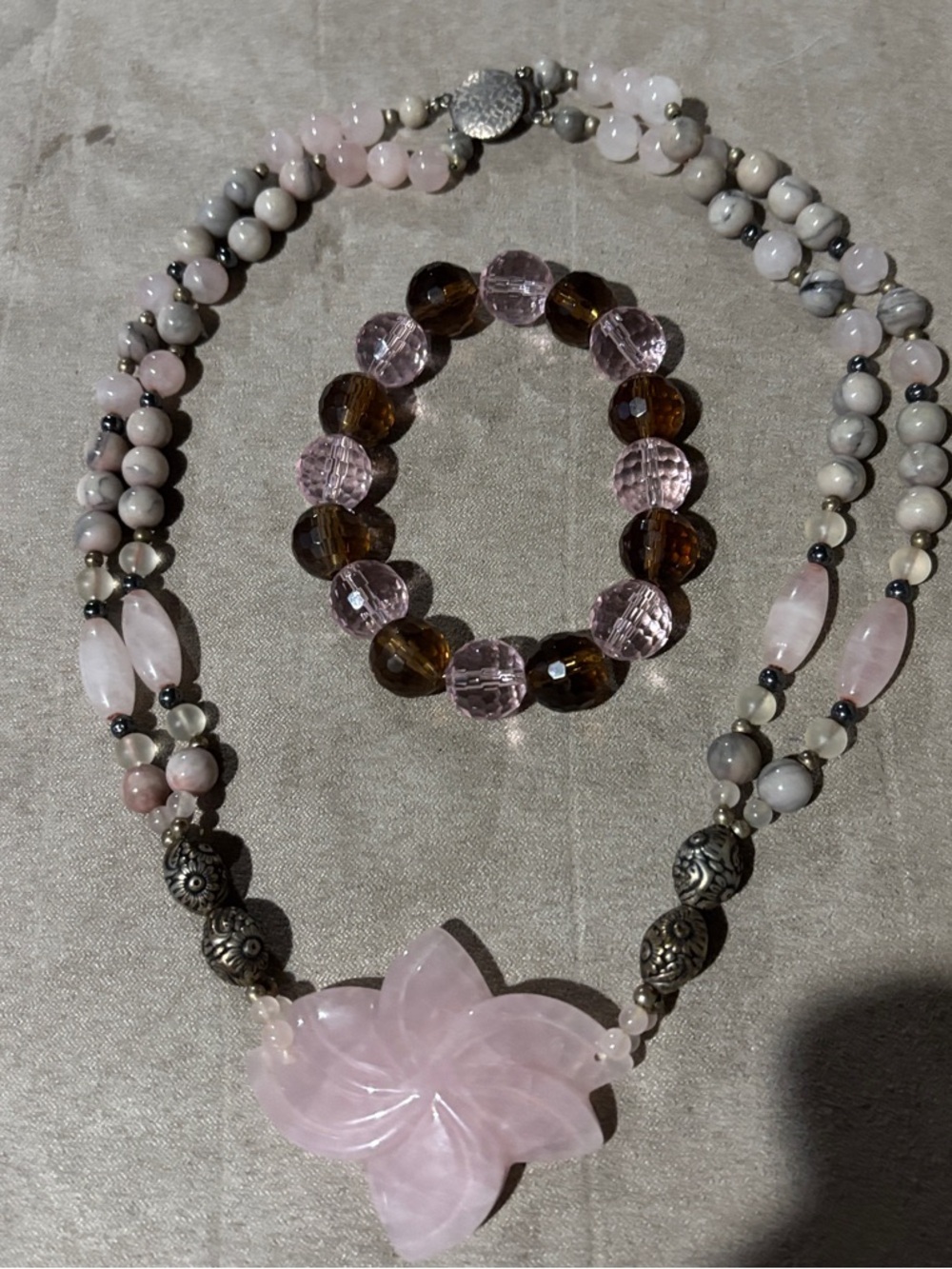 Rose Quartz Flower Pendant Necklace and Bracelet Set - Pink